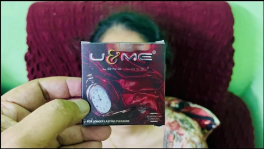 Romantik bir an geçiriyorum ve seksi kız arkadaşımla sert sikişiyorum