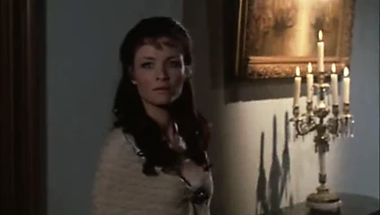 Ingrid Pitt. Kate O'mara. Madeline Smith - vampir aşıklar