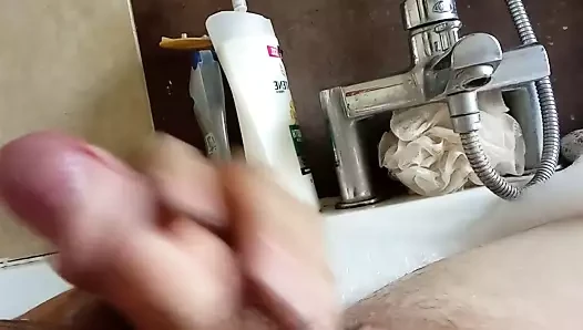Banyo zamanı mastürbasyonu