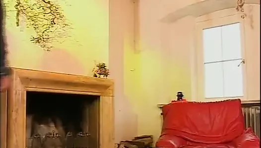 Üvey anne... Üvey babaya ne yapıyorsun? -DVD