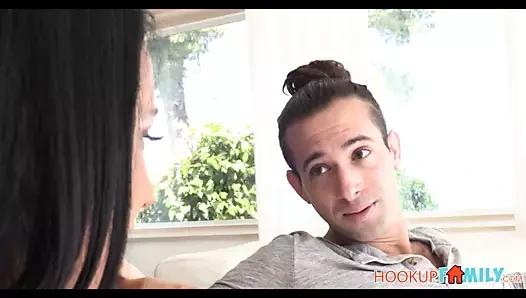 Vay seksi büyük memeler adım kardeş tia cyrus becerdin tarafından kardeş