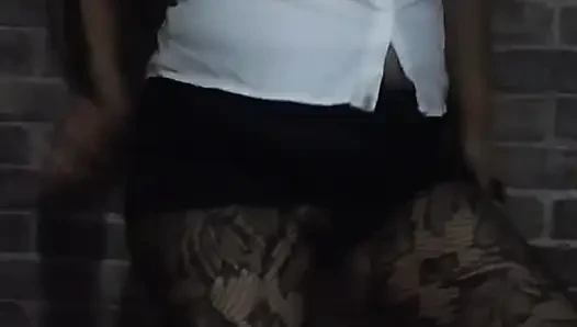 Mutlu sonla biten seksi Bayle