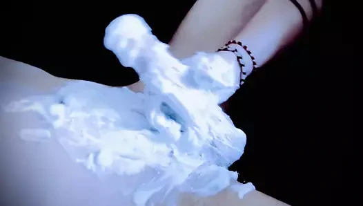 tıraş kremi handjob