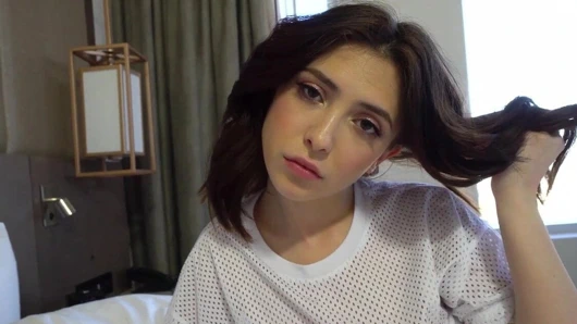 Shedoesanal - üvey kız yatak ve kıçını paylaşır