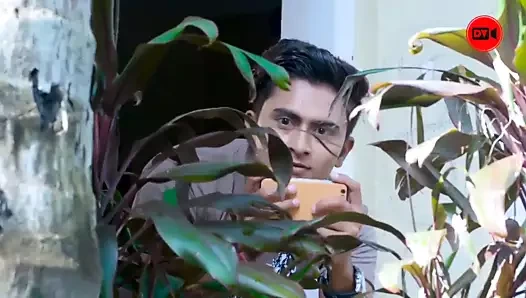 Desi komşu yenge flashes genç adam