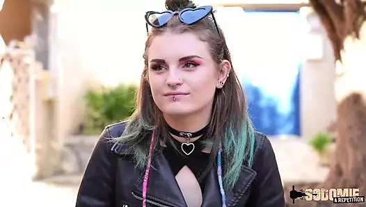 Trixy götten derinden sikiliyor