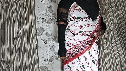 Ateşli sari romantizmi ve romantizm zamanı ve seks