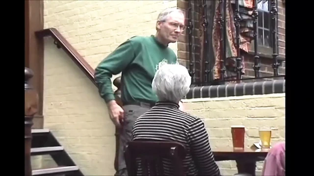 İngiliz çiş bayanlar karışımı