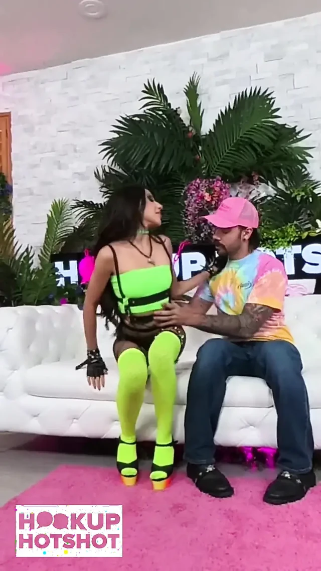 Azgın sikiş kukla hime marie nade nasty ile takılıyor!