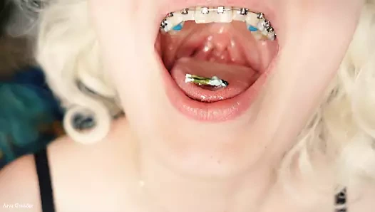 Giantess vore fetiş videosu