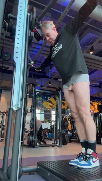 Halka açık spor salonunda riskli