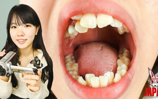 Amatör kız kanako'nun dili ve ağzına selfie