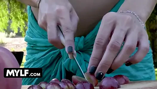Büyük memeli Crystal Rush boşalma