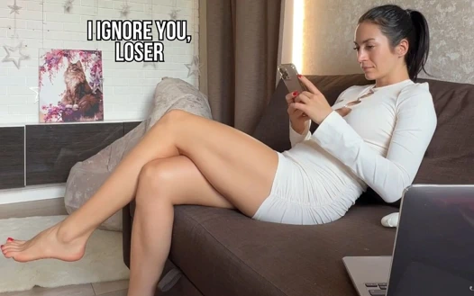 Bakış açısı değersiz bir köle gibi görmezden geliniyorsun