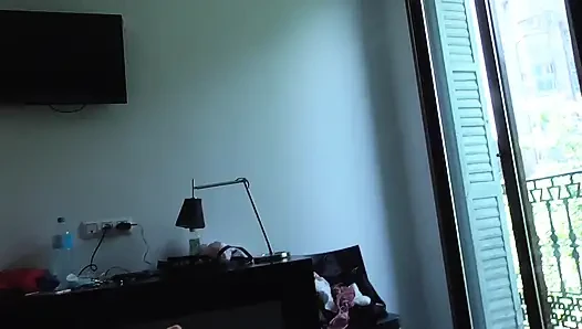 Genç İtalyan Silvia Soprano ile samimi seks, çok fazla çiş yutuyor. Bölüm 1