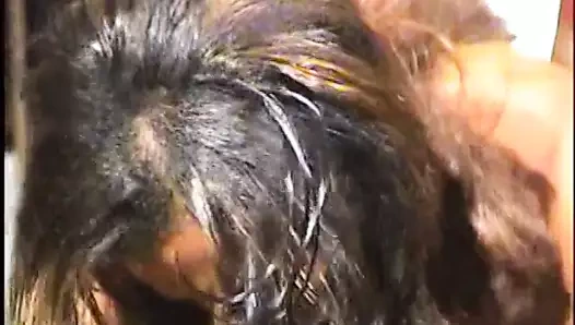 uzun bacaklar şeritler ve sikikleri ile Afrika porno