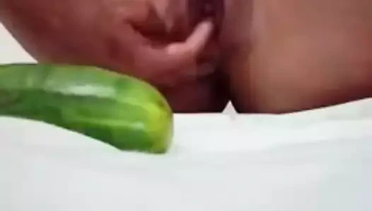 Latin kahya karımın öğle yemeği ile kendini mastürbasyon