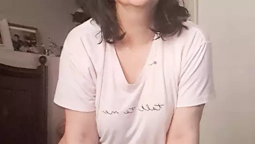 Üvey oğlum sadece göğüslerimi ve amımı görmek istiyor ve sonra mastürbasyon yapmak istiyor