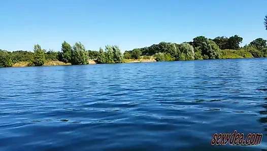 Gölde açık havada fışkırtma bakış açısı