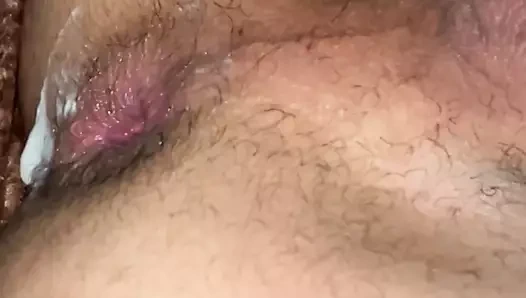 Büyük anal dildo (ağır çekim)