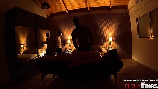 Yenifer Chacon ile masaj için bts