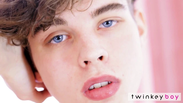 TwinkeyBoy: Cute teen boy Darius jerking off and showing tight hole