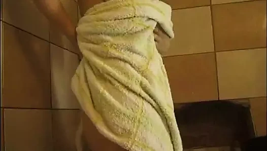 Bir gün için porno yıldızı - büyük doğal sarışın nada