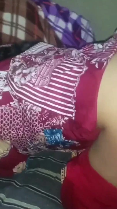 Sasur bahu anal sikiş- Hintli bahu sasurji'den hediye alırken kayınpederiyle ağrılı anal sikişiyor | Klip 2