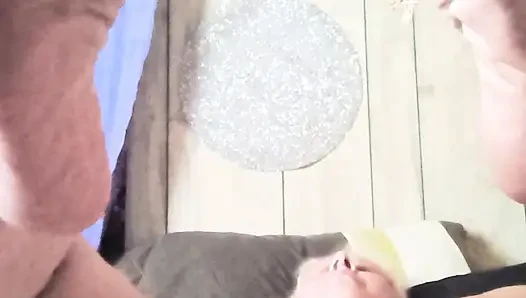 Knock Knock Princess üvey babası oynamak istiyor