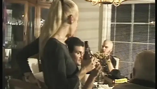 Kedi Aç Yarraklar