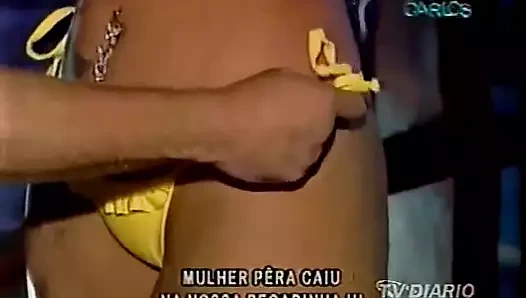 Loira cavalona gostosa 2