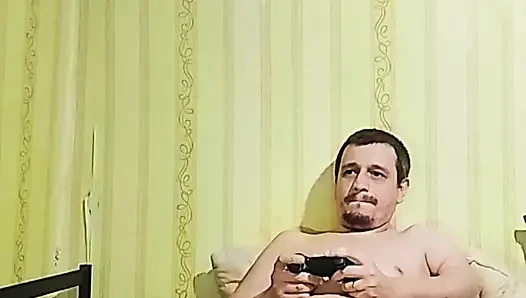Üvey kız kardeşin meydan okuması oyunun ilk seviyesini geçti