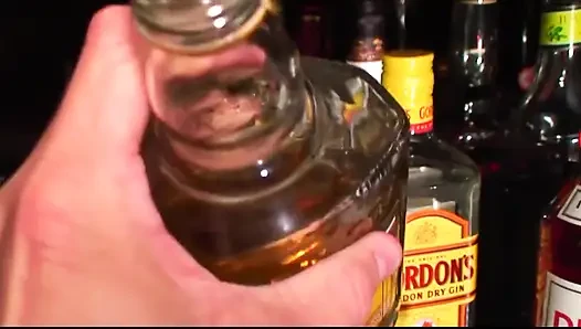 Bir kadehten döl yeme