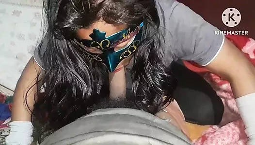 Hintli köylü kız sonalı bhai ki oturup seks yapıyor