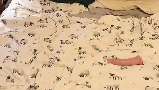 Rahatlatıcı parmak sikişi ve sert çoklu el orgazmı