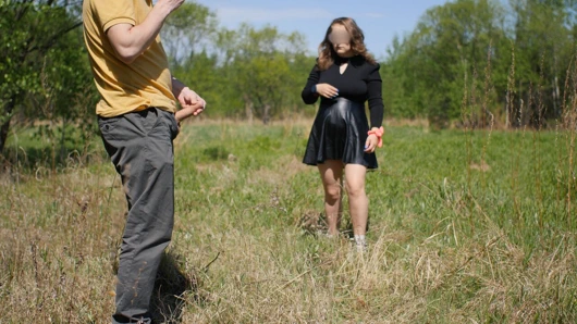 Buna inanmak imkansız. ertesi gün bir teşhirci ve bir yabancının hayatında - xsanyany