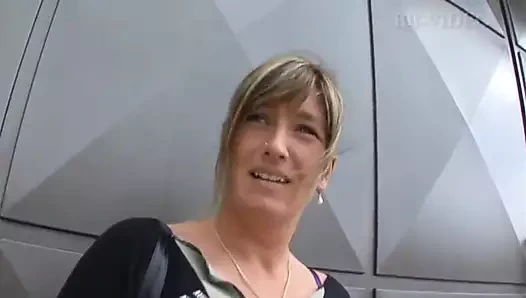 Orgazm için amının her ayrıntısını gösteren güzel azgın Alman ile sadece bakış açısında seks vol. 2