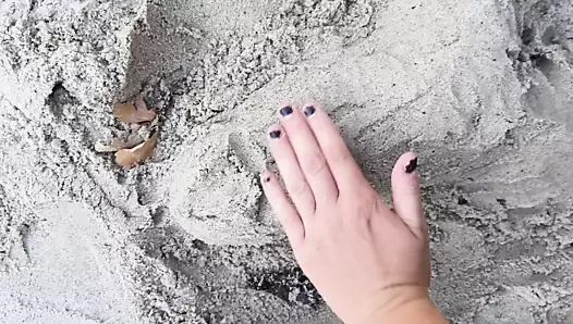 Yaz plajında penis seks sanatı