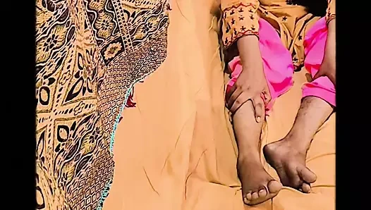 Sert eğilen anal göğüsler seks