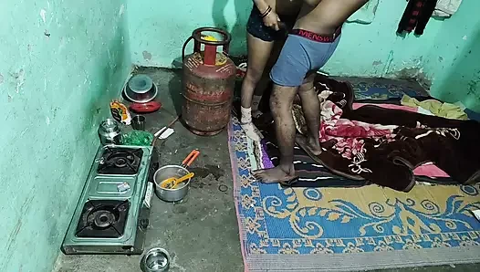 Ateşli evli kadın gece geliyor tam sert chudai Hintçe ses