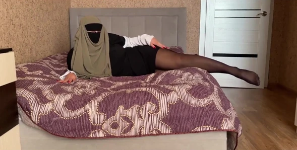 Türk Khalifa porno oyuncu seçmelerinde röportaj yapıyor ve amına sperm alıyor