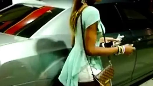 Bir wawa'da Blasian t-girl sürtük