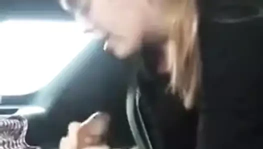 Genç bebek darbeler dev bbc içinde araba