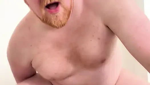 Kilitli kızıl bekaret ibnesi dildoyla locktober'ı kutluyor