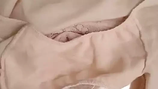 Kayınvalide dw yıpranmış ve tatlı kokulu külot