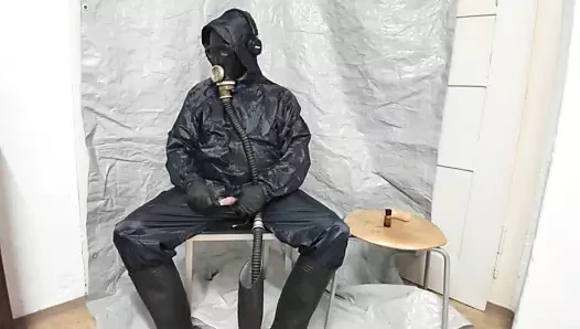 Wanking içinde yeni yağmurluk