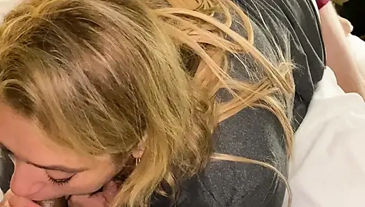 Sürtük evli kadın sikiliyor