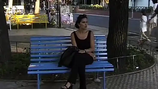 Eva Ciccone ile İtalyan yapımının iki heyecan verici videosu