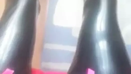 evimde lateks hizmetçi ben