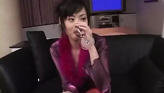 Sıcak esmer ile minyon vücut kahrolası dogging